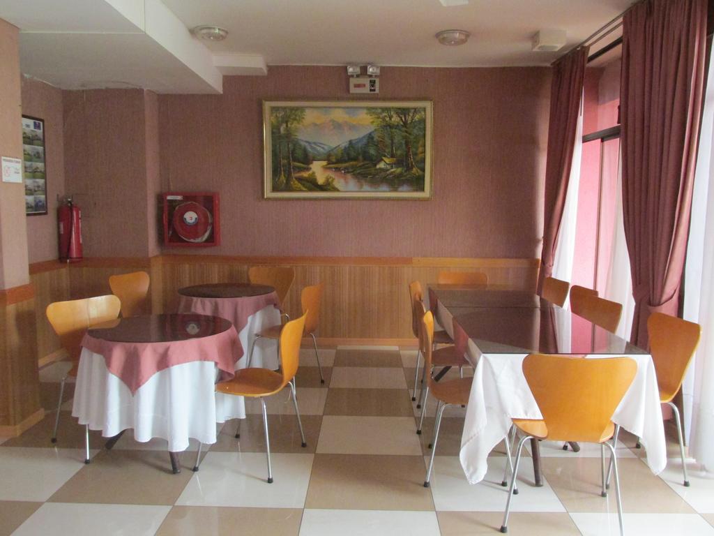 Hotel Jham Ікіке Екстер'єр фото