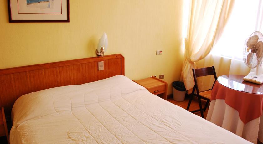 Hotel Jham Ікіке Екстер'єр фото