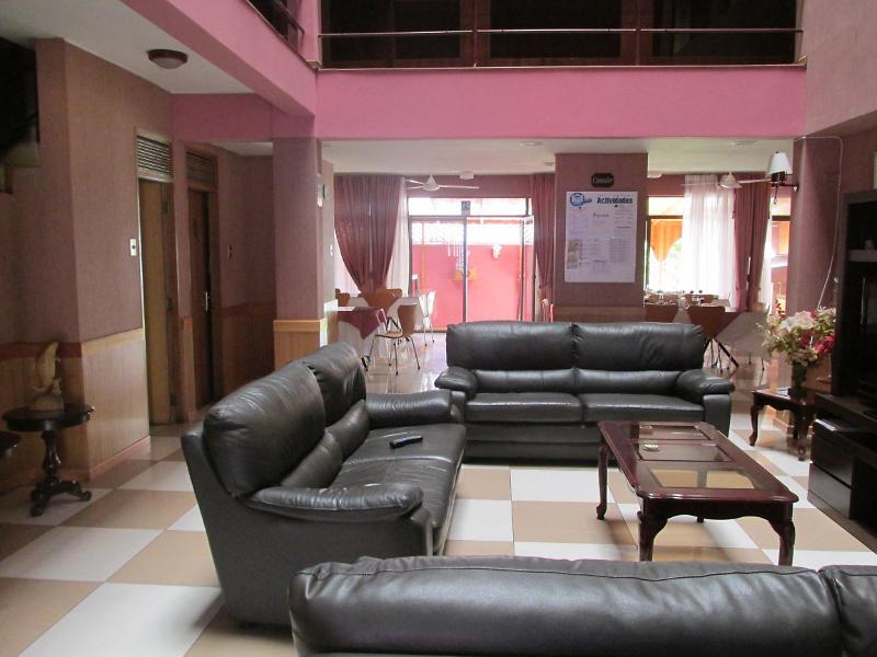 Hotel Jham Ікіке Екстер'єр фото